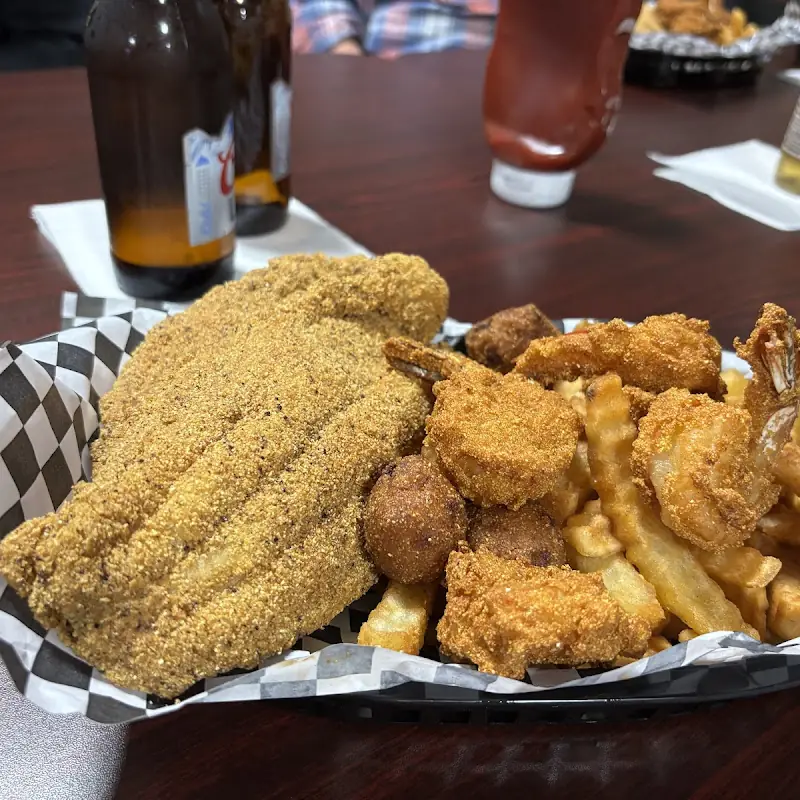 Chicken Chicken Wingz and Daiquiris