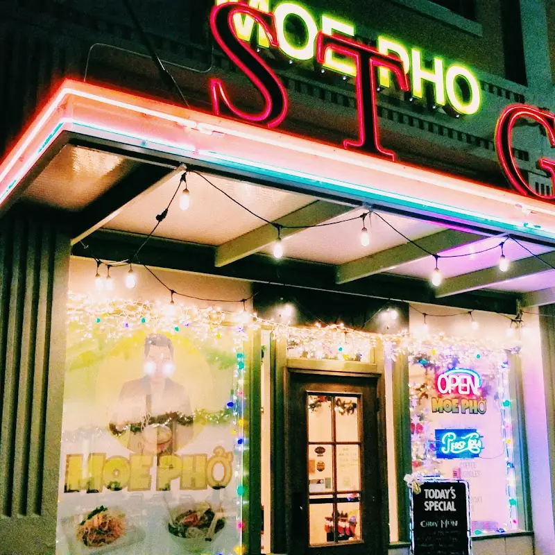 Moe Phở - Noodles & Cafe | Vietnamese