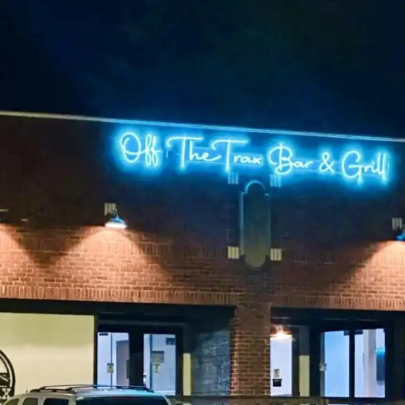 Off The Trax Bar & Grill