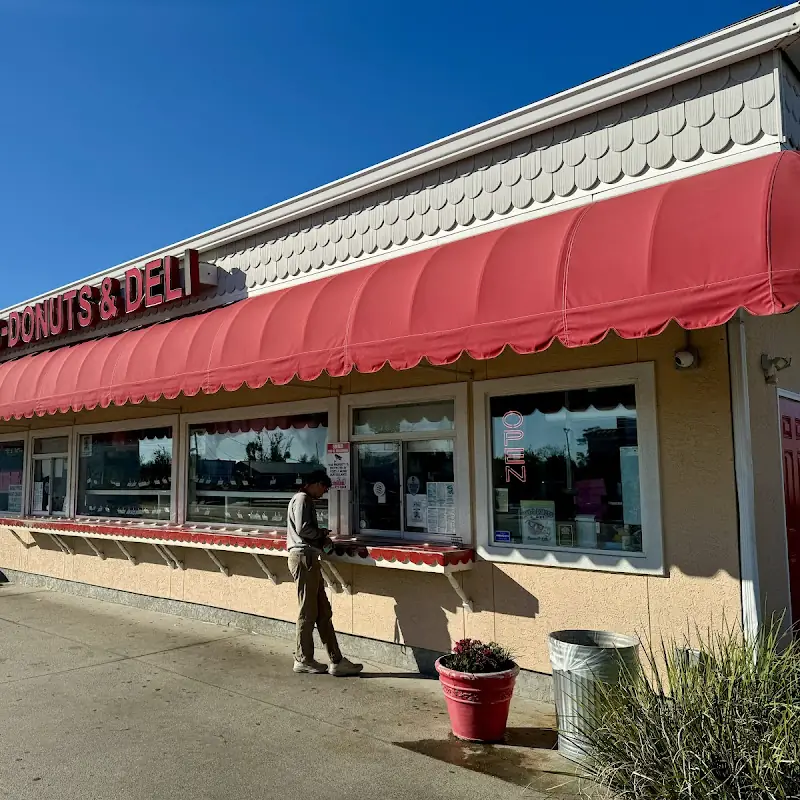 Dan-D-Donuts & Deli