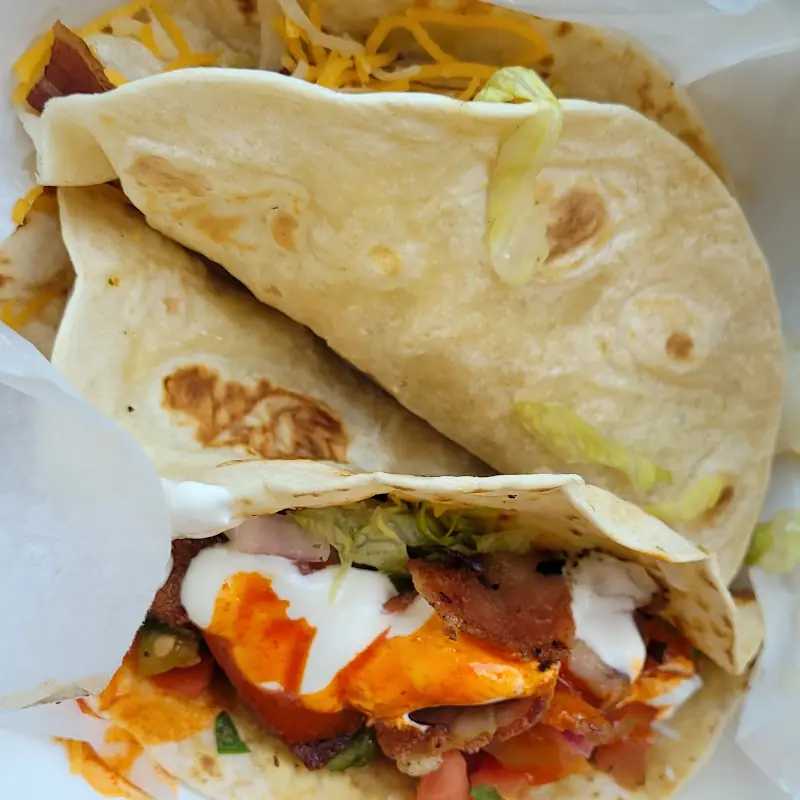 B’s Tacos & More