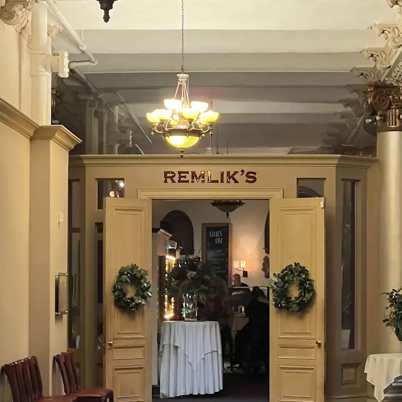 Remlik's Grille & Oyster Bar