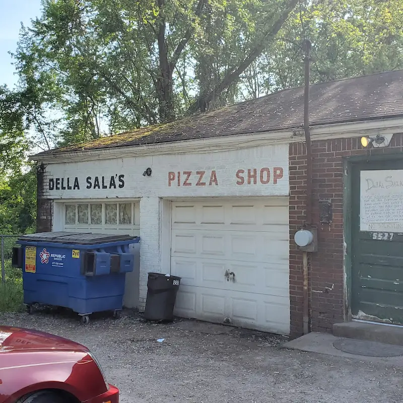 Della Sala's Pizza