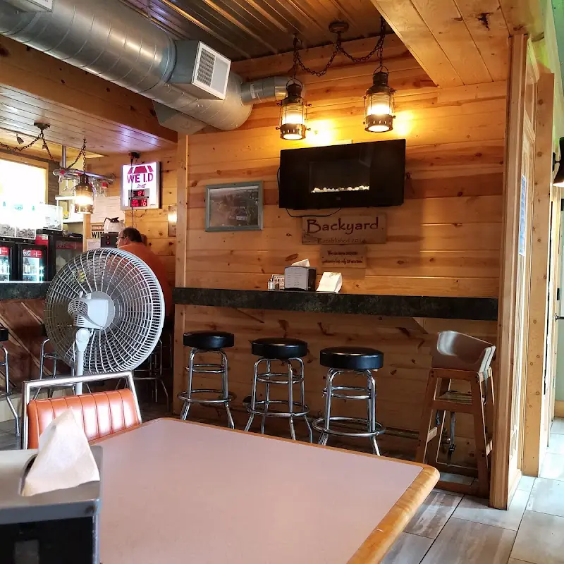 Backyard Bar & Grill