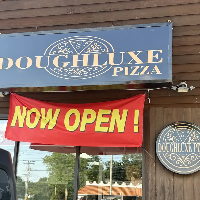 Doughluxe Pizza
