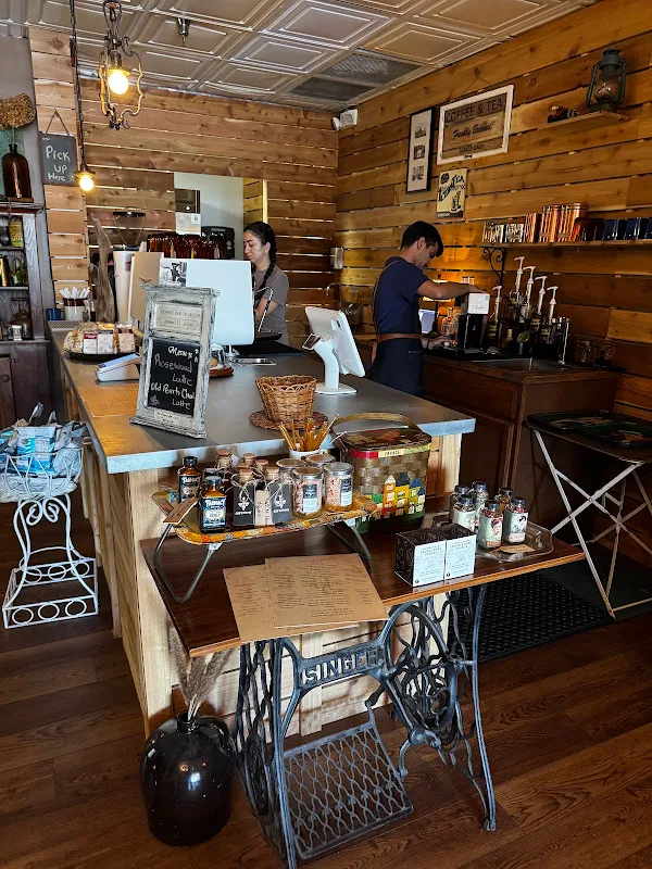Heirloom Café & Tea House