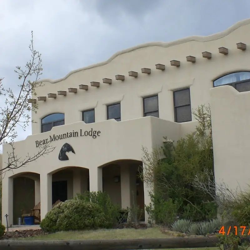 Bear Mountain Lodge