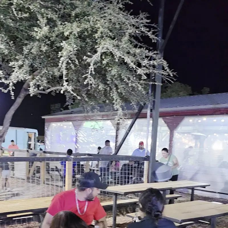 1604 Cantina Food Truck Park