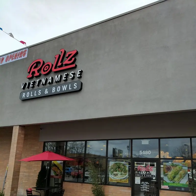 Rollz Vietnamese