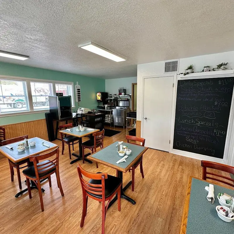 Vene's Pancake House | Breakfast • Lunch