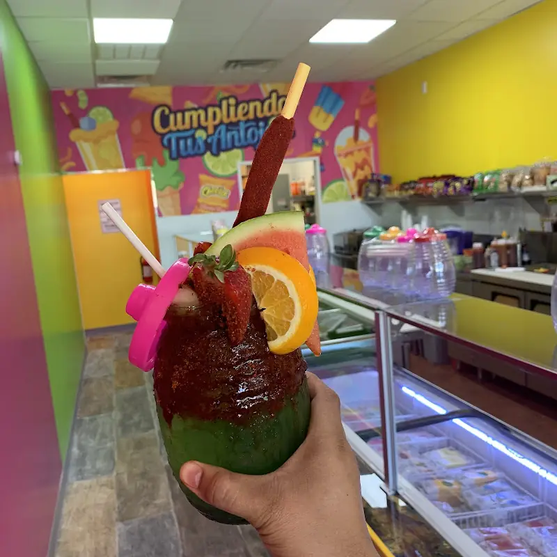 14. La Piña Loca / 14. The Loca Pineapple