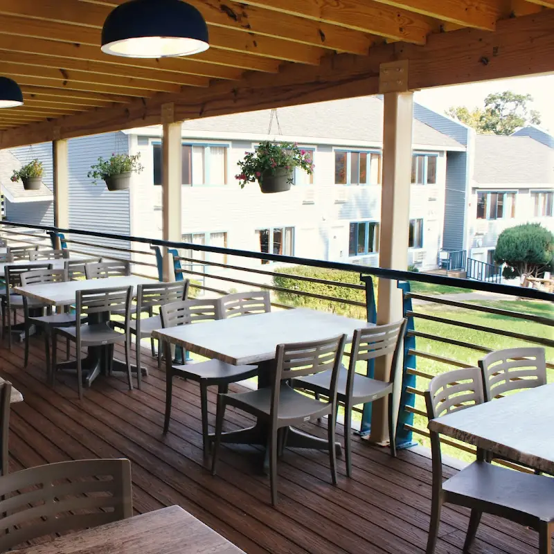 Club Hamilton Restaurant