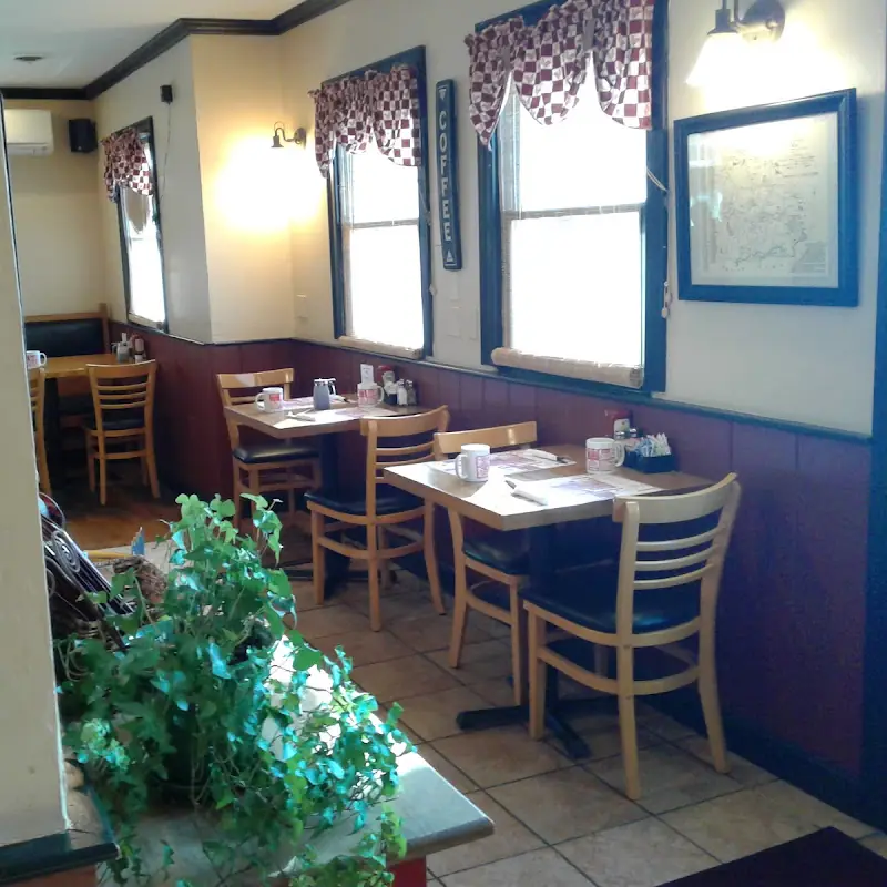 Crossroads Cafe & Deli