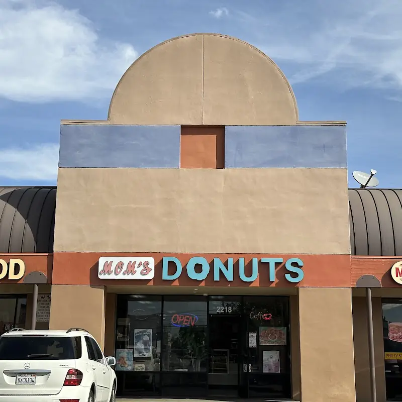 Mom's Donuts & Ice Cream