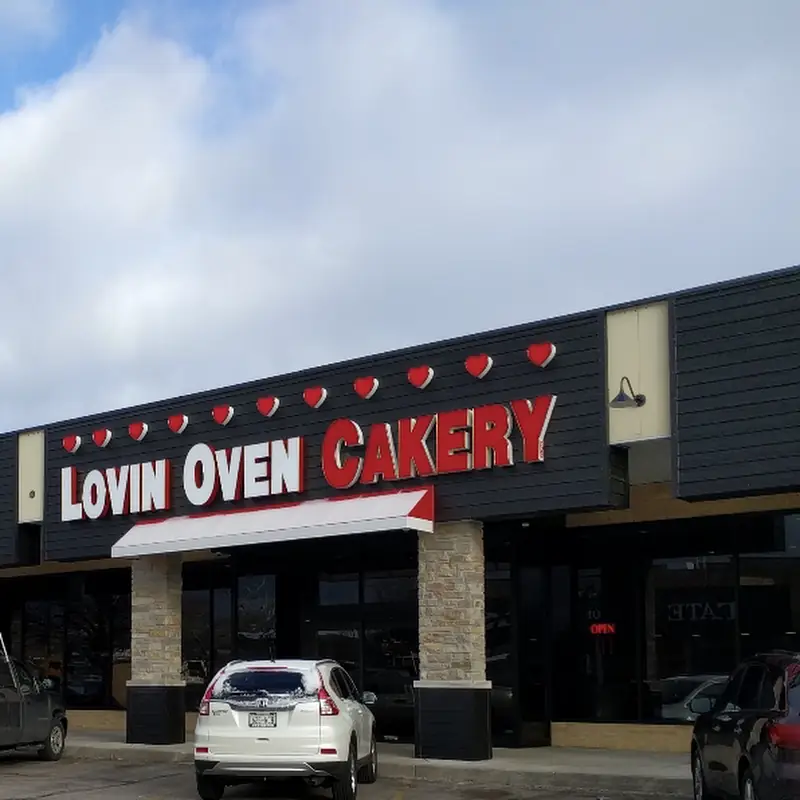 Lovin Oven Cakery