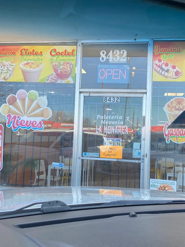 La Monarca Paleteria y Fruteria