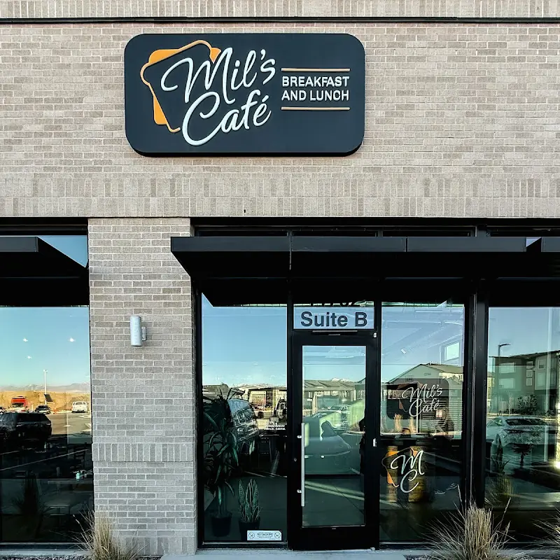 Mil's Cafe