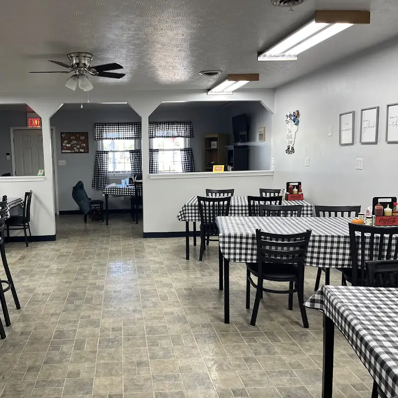 Two Chicks Diner