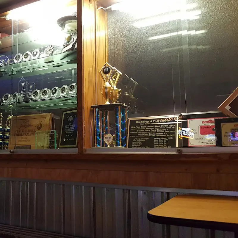 Lemke's Bar & Grill