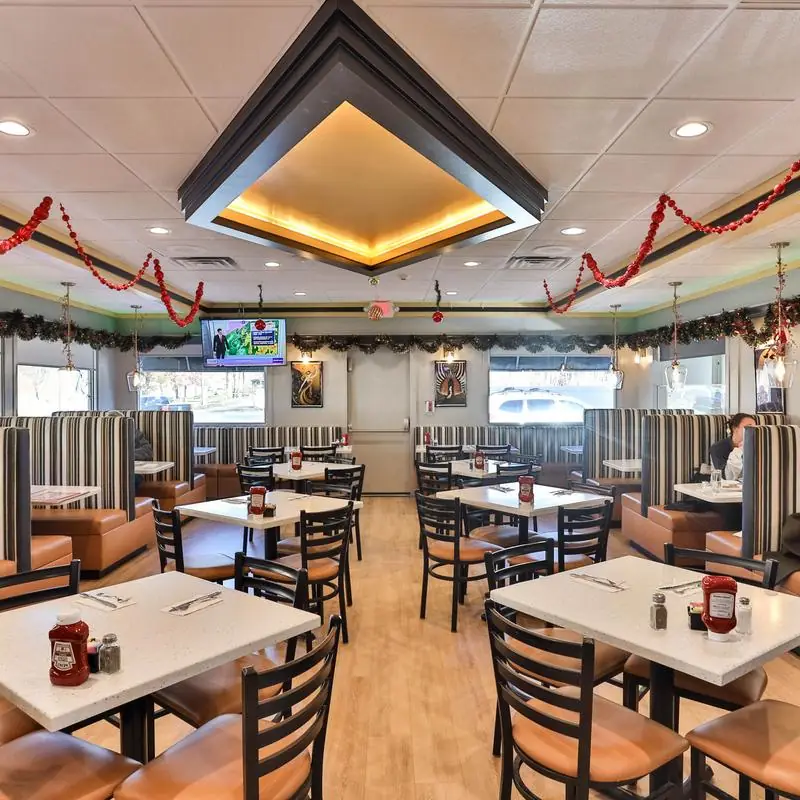 Lakeside Diner