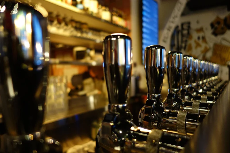 Two Wrights Pub
