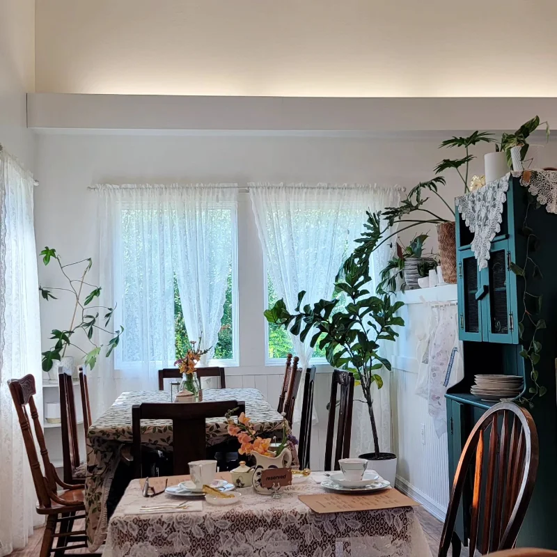 Paisley's Tea Room