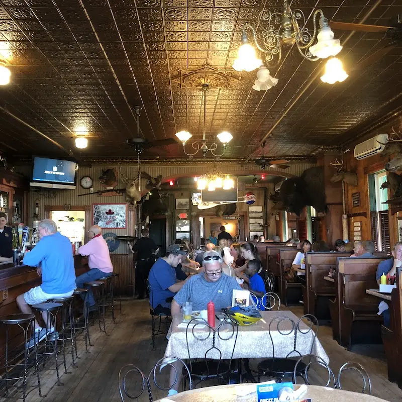 Sleder's Family Tavern