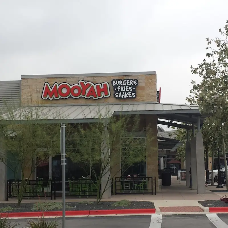 MOOYAH Burgers, Fries & Shakes
