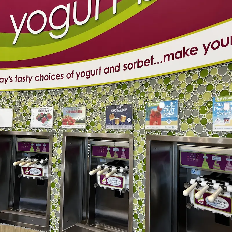 Menchie's Frozen Yogurt