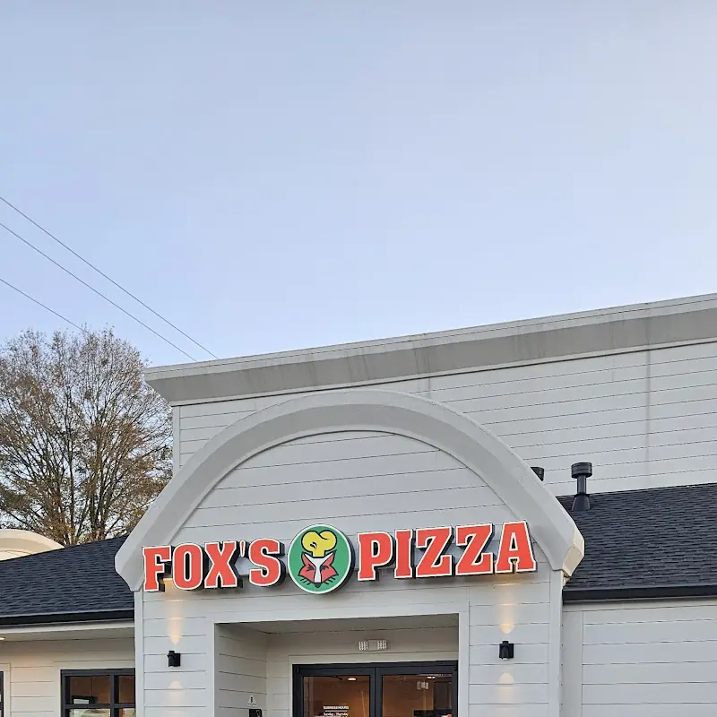 Fox's Pizza Den