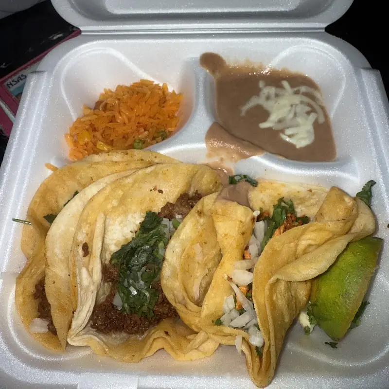 Taquería Los Primos | Mexican