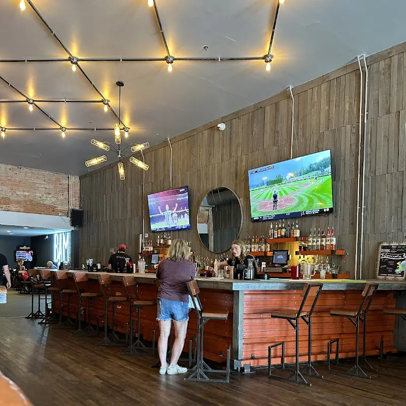 Atomic Lounge & Pizza Kitchen