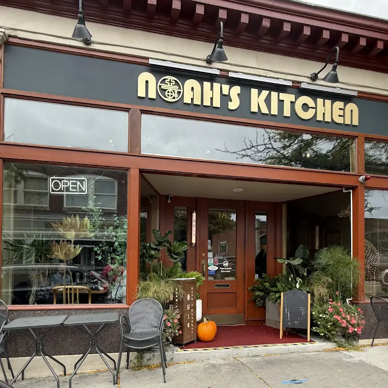 Noah's Kitchen