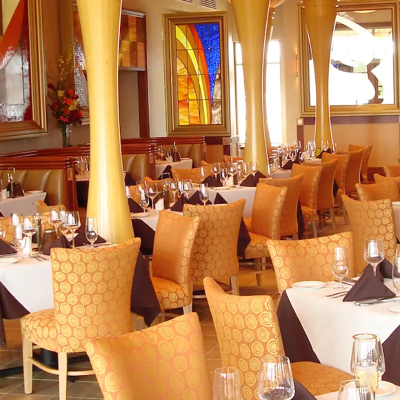 Eddie Merlot's