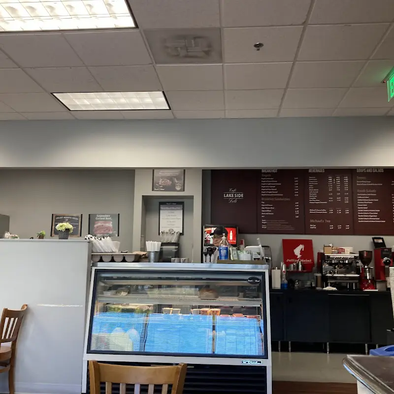 Lakeside Cafe & Deli