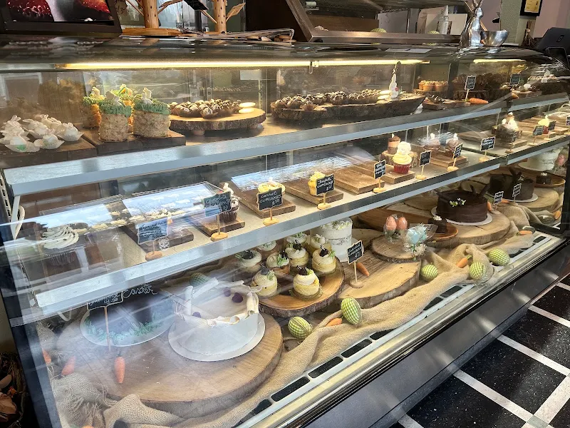 Mim's Bakery