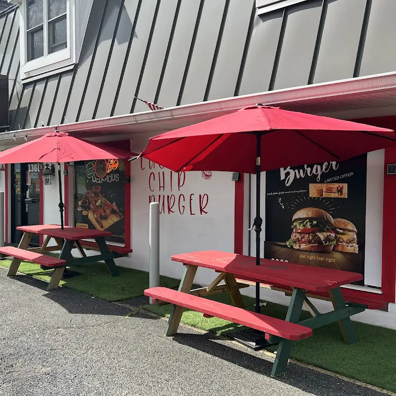 Lucky Chip Burger
