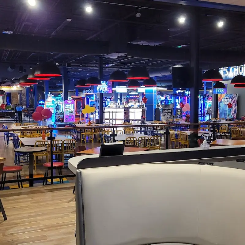 Main Event Laredo