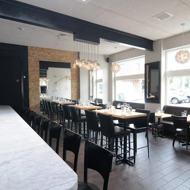 5 Corners Kitchen