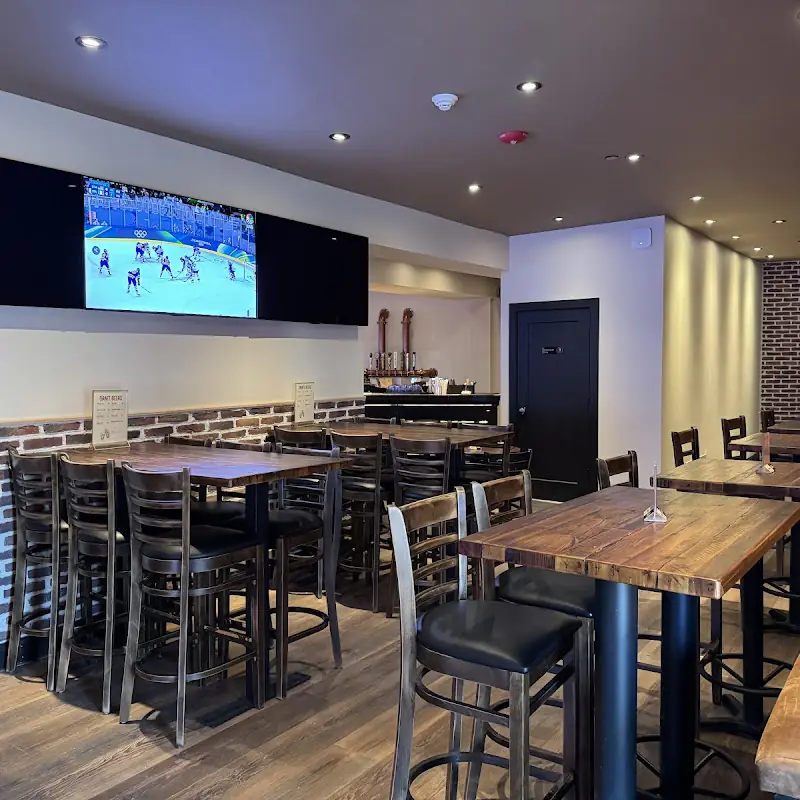 The Husky Den Bar & Grill