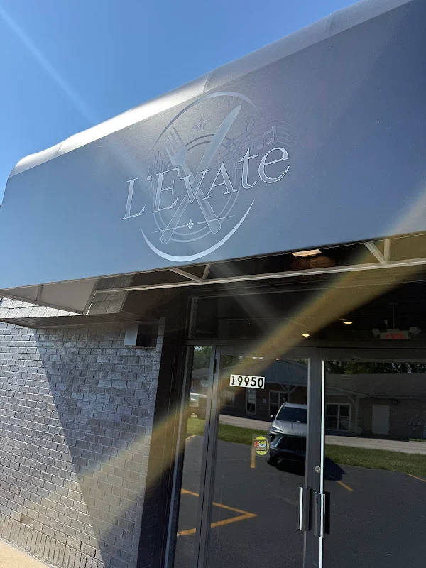 L’Evate