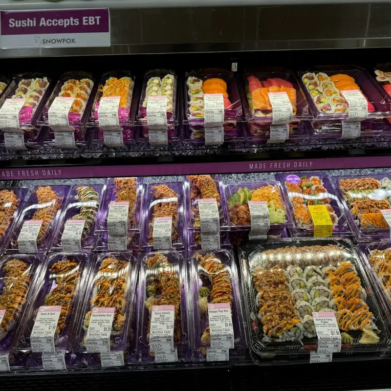 SNOWFOX Sushi