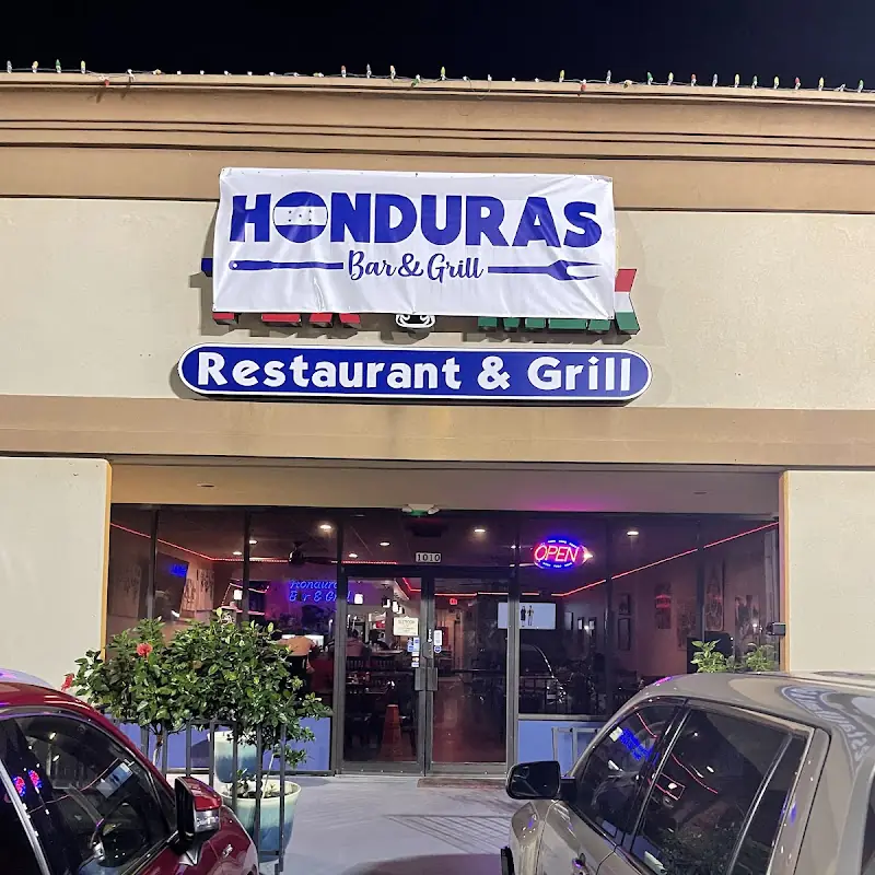 PUPUSA REVUELTAS (1)