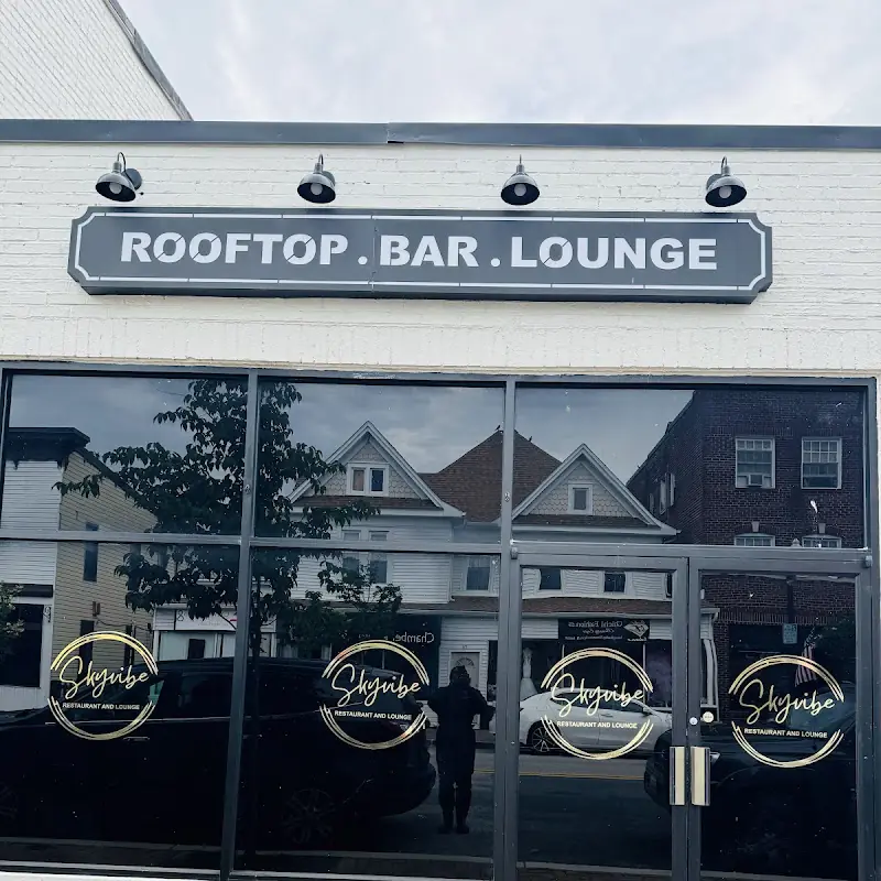 Skyvibe Restaurant and Lounge