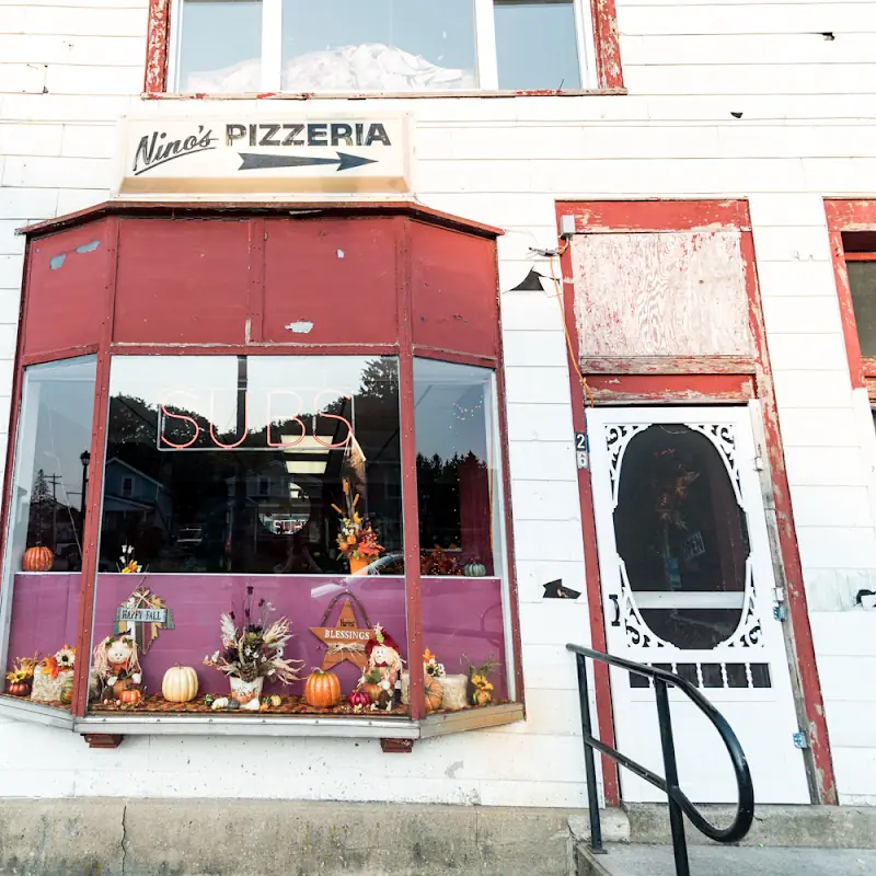 Nino's Pizzeria