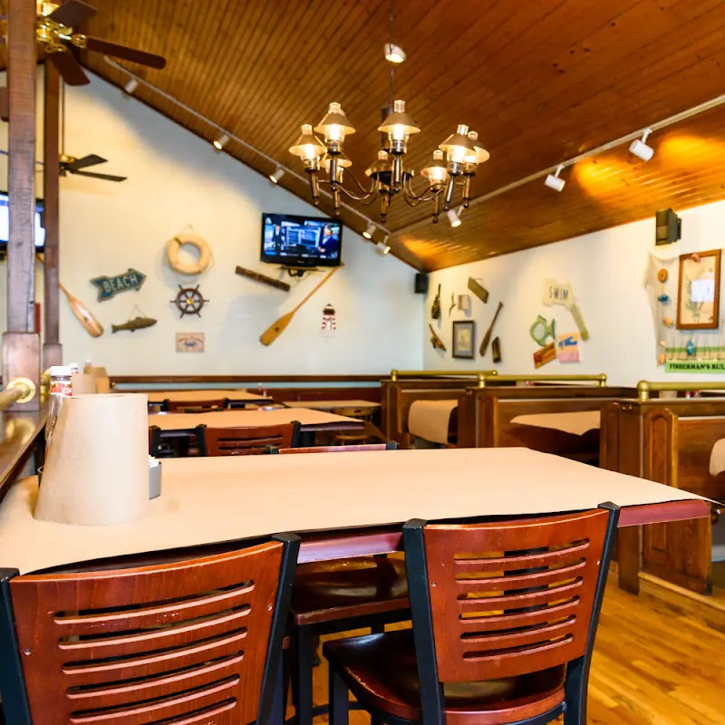 Mick's Pub & Crabs (Micks Crab House)