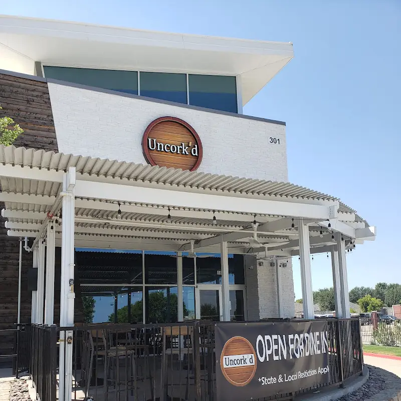 Uncork'd Bar & Grill