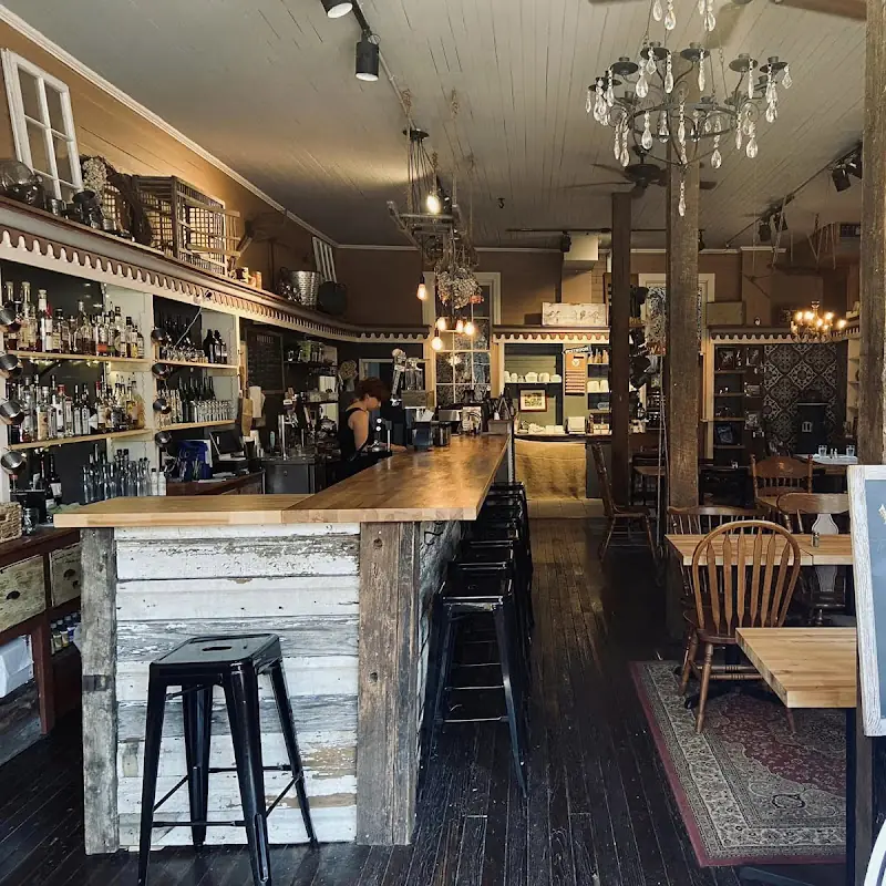 Snallygasters Cafe and Wine Bar