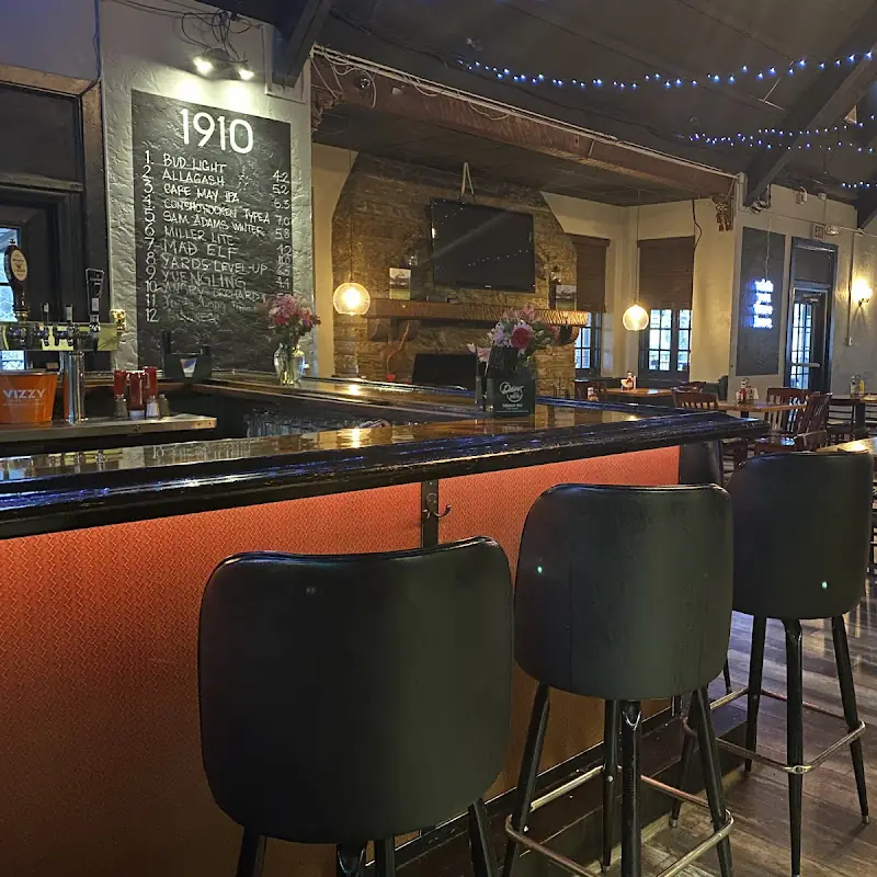 1910 Bar & Grille