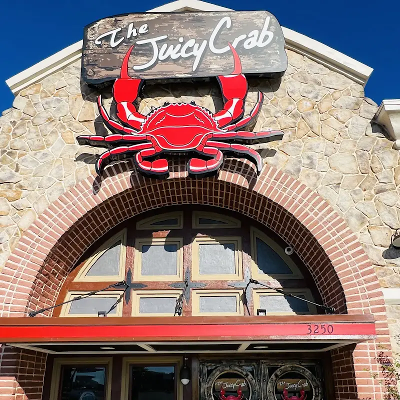The Juicy Crab Mobile